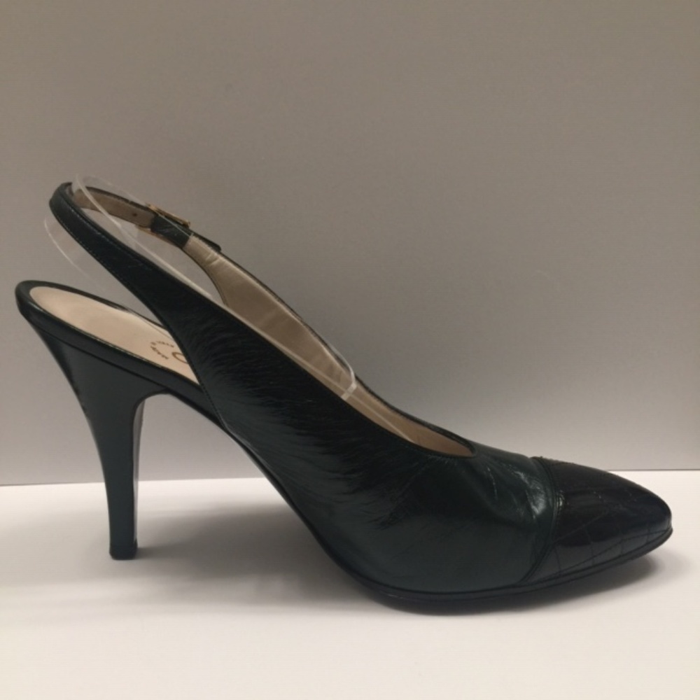 Gorgeous Chanel Two Tone Slingbacks - Vintage - Picture 2 of 8
